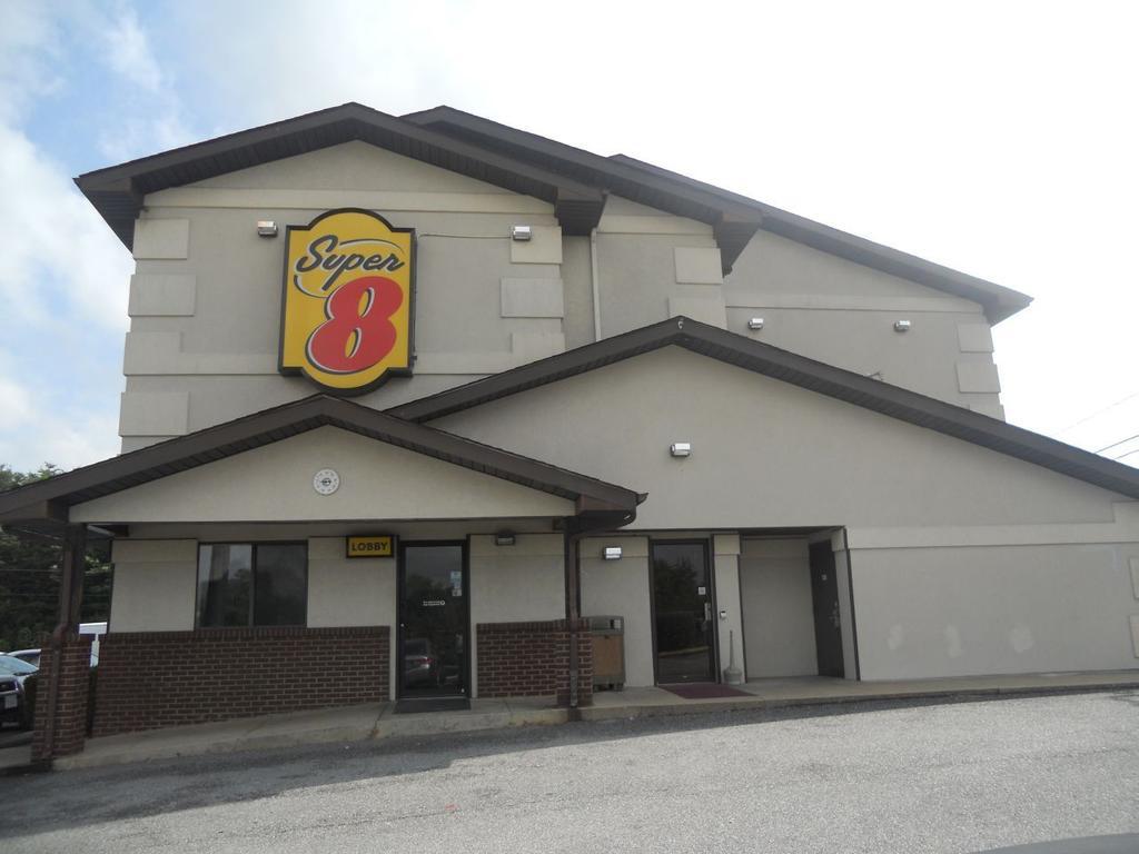 Super 8 By Wyndham Lexington Va Hotel Exterior photo